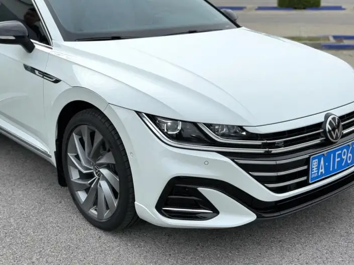 Volkswagen CC 2023 Model 380TSI Eye-catching version – фото 9