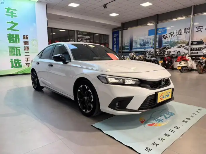 Honda Civic 2023 Model HATCHBACK 240TURBO CVT Extremely sharp version