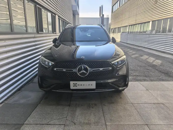 Mercedes-Benz GLC 2025 Model GLC 260 L 4MATIC Luxury Model 5 seat – фото 2