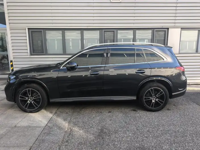 Mercedes-Benz GLC 2025 Model GLC 260 L 4MATIC Luxury Model 5 seat – фото 3