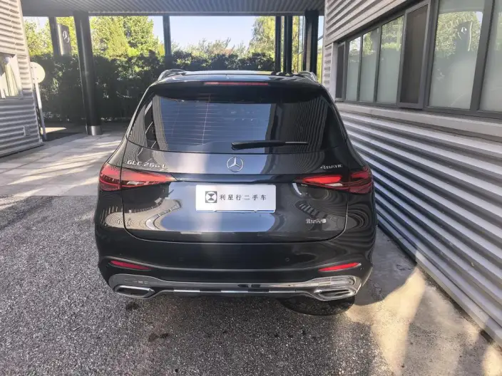 Mercedes-Benz GLC 2025 Model GLC 260 L 4MATIC Luxury Model 5 seat – фото 4