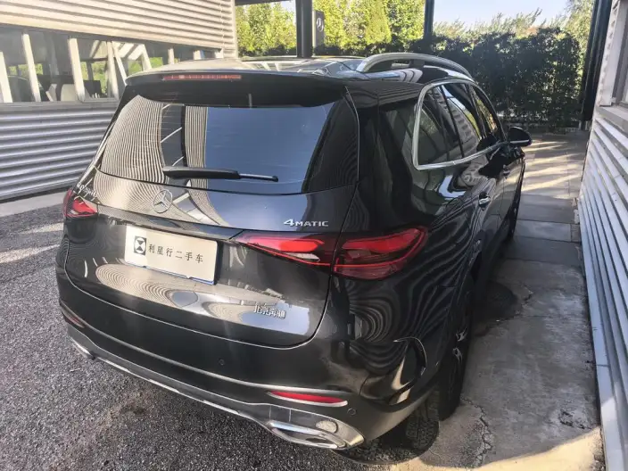 Mercedes-Benz GLC 2025 Model GLC 260 L 4MATIC Luxury Model 5 seat – фото 5