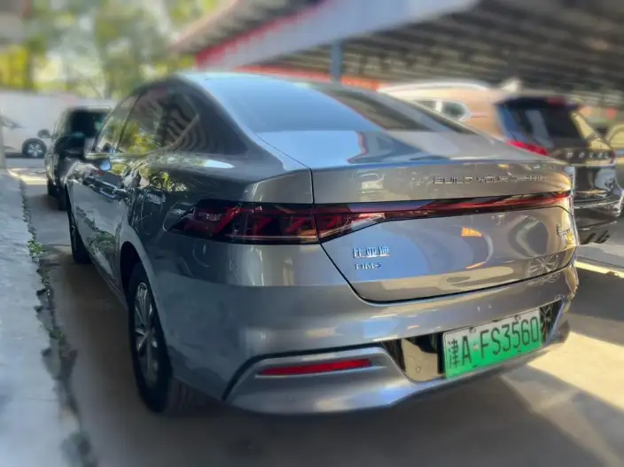 BYD Qin PLUS DM 2023 Model DM-i Champion Edition 55KM Leading Model – фото 3