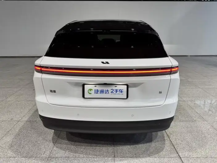 Li Auto i6 2025 Model 2WD Standard Edition – фото 6