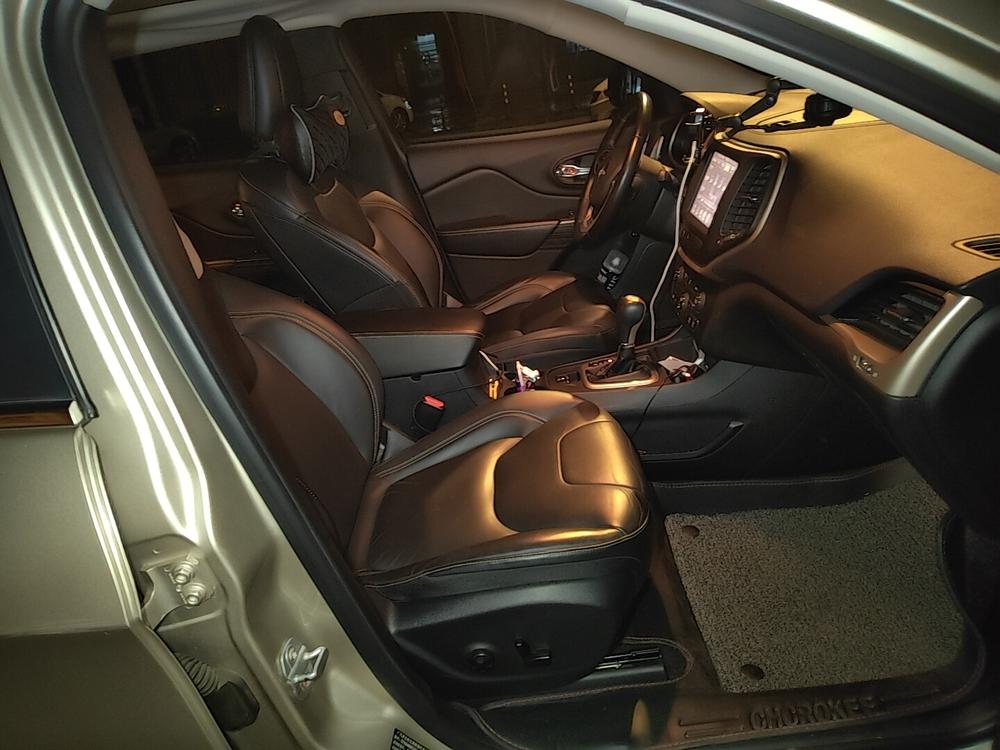 Jeep Cherokee 2016 модификация 2.0L Luxgen превосходить Edition – фото 11