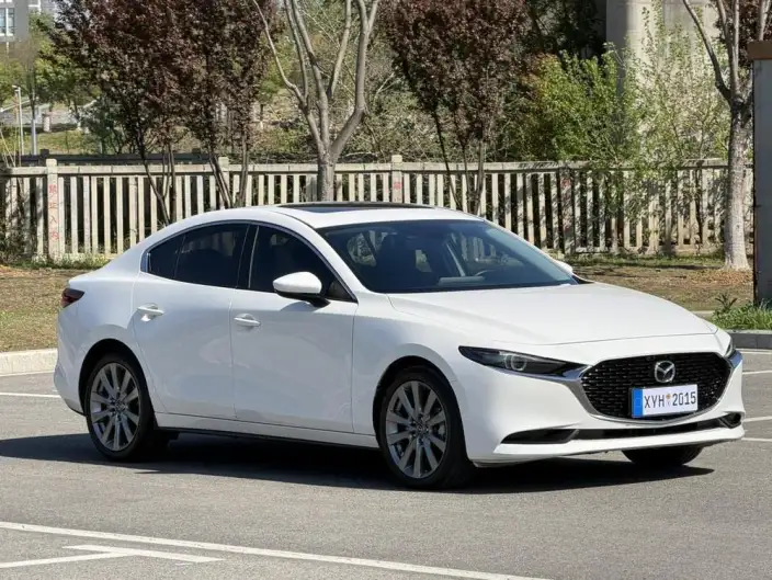 Mazda3 Axela 2021 Model 2.0L Automatic Zhi Shine Edition