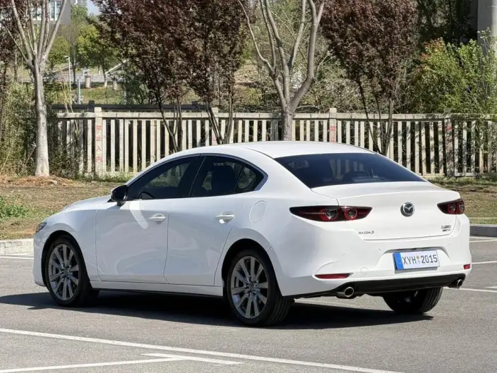 Mazda3 Axela 2021 Model 2.0L Automatic Zhi Shine Edition – фото 5