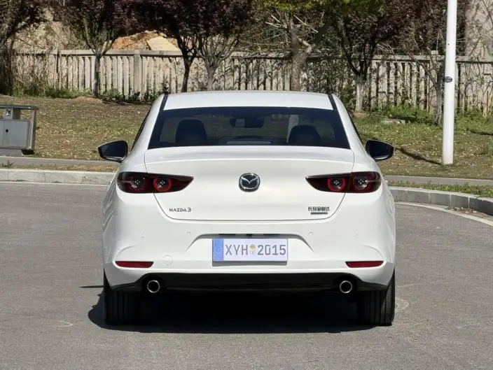 Mazda3 Axela 2021 Model 2.0L Automatic Zhi Shine Edition – фото 6