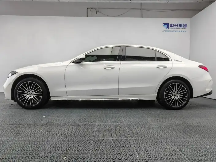 Mercedes-Benz C-Class 2024 Model C 260 L Sports Edition – фото 4