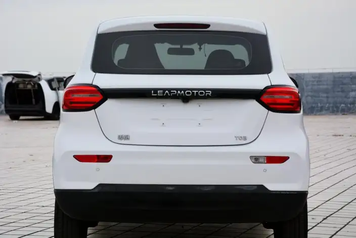 Leapmotor T03 2023 Model 200 Light Edition – фото 6