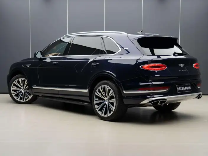 Bentayga 2023 Model 4.0T V8 Long wheelbase Yadu Edition
