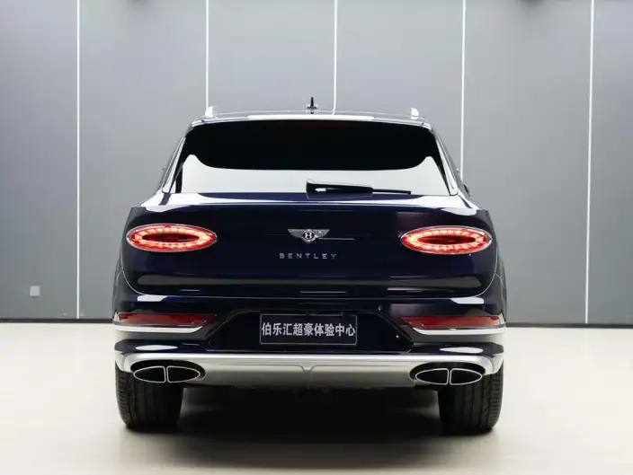 Bentayga 2023 Model 4.0T V8 Long wheelbase Yadu Edition