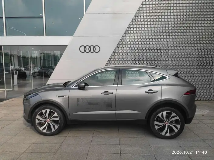 Jaguar E-PACE 2024 Model Youth Sports Edition R-DYNAMIC