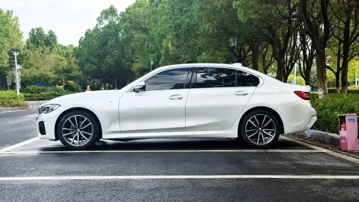 BMW 3 Series 2022 Model Facelift 320Li M Sports Set – фото 4
