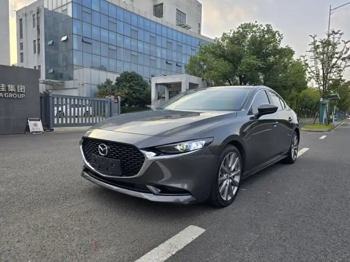 Mazda3 Axela 2021 Model 2.0L Automatic Zhi Ya Edition