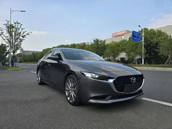 Mazda3 Axela 2021 Model 2.0L Automatic Zhi Ya Edition