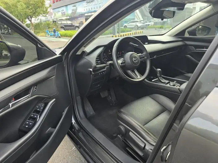 Mazda3 Axela 2021 Model 2.0L Automatic Zhi Ya Edition – фото 8