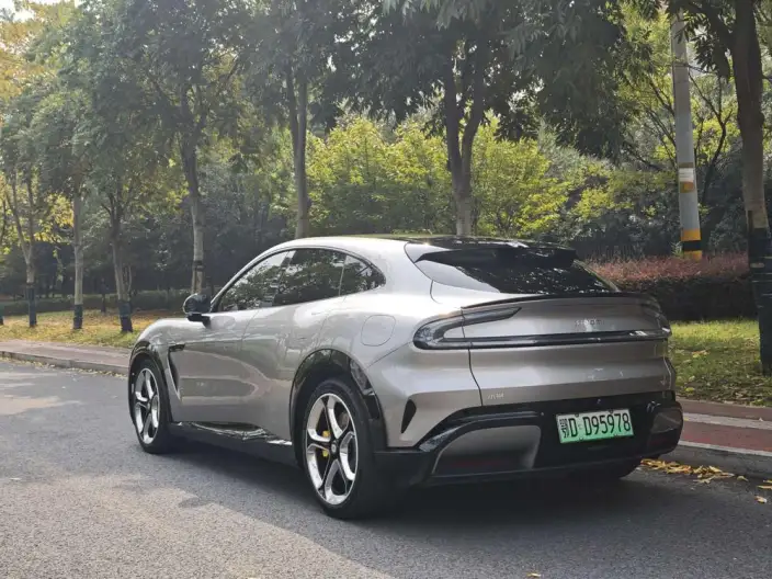Xiaomi YU7 2025 Model 4WD Max Edition