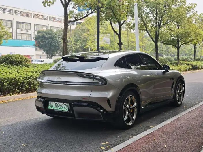 Xiaomi YU7 2025 Model 4WD Max Edition – фото 6