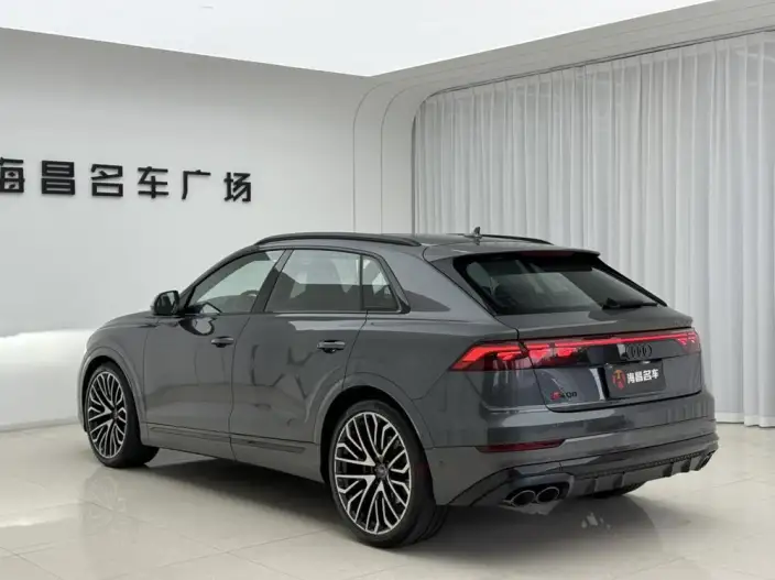 AUDI SQ8 2026 Model 4.0 TFSI quattro