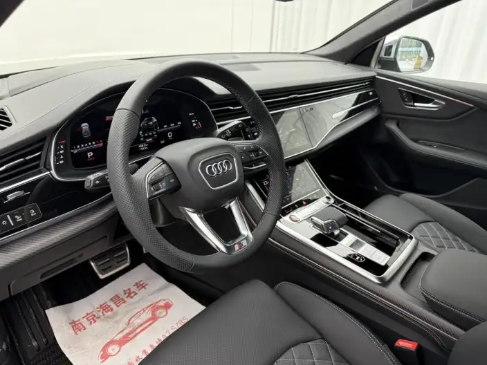 AUDI SQ8 2026 Model 4.0 TFSI quattro – фото 8