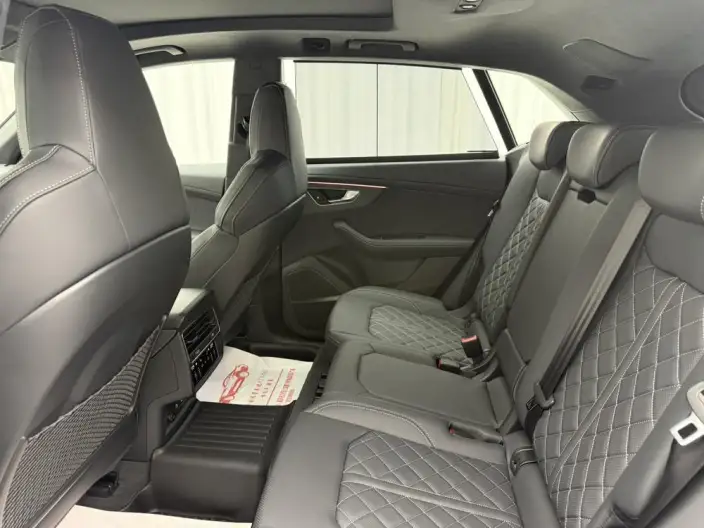 AUDI SQ8 2026 Model 4.0 TFSI quattro – фото 9
