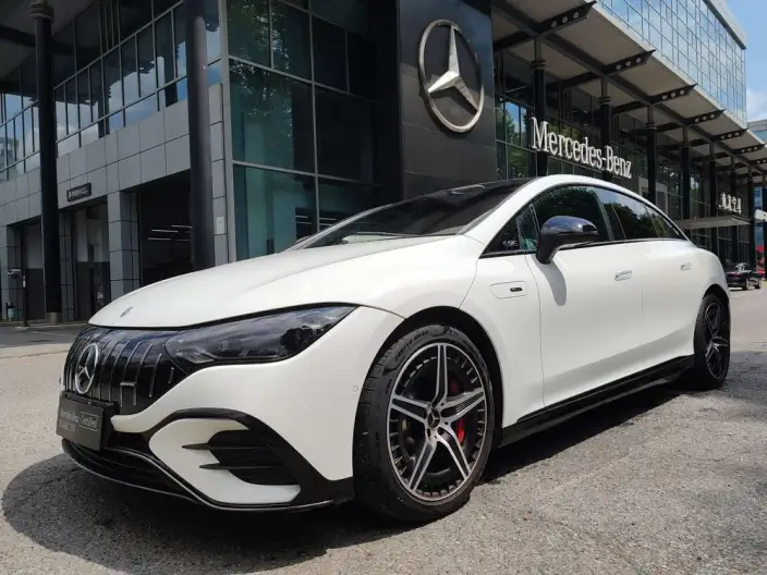 Mercedes-Benz EQE AMG 2024 Model EQE 53 4MATIC+ – фото 1