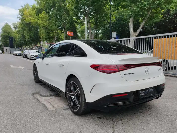 Mercedes-Benz EQE AMG 2024 Model EQE 53 4MATIC+ – фото 5