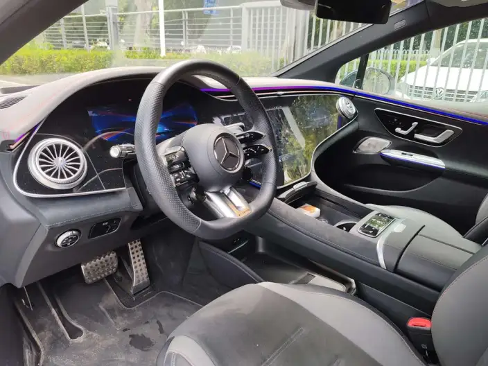 Mercedes-Benz EQE AMG 2024 Model EQE 53 4MATIC+ – фото 10
