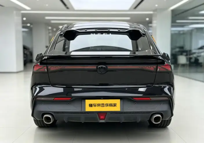 Changan UNI-V 2023 Model 1.5T Exclusive Model – фото 5