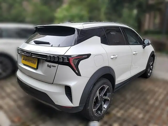 Lynk & Co 06 EM-P 2023 Model PHEV Remix Pro
