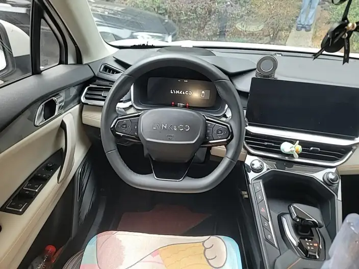 Lynk & Co 06 EM-P 2023 Model PHEV Remix Pro – фото 7