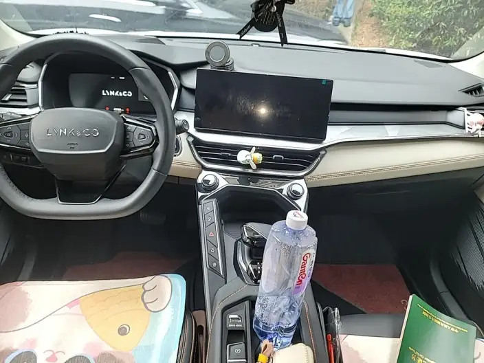 Lynk & Co 06 EM-P 2023 Model PHEV Remix Pro – фото 8