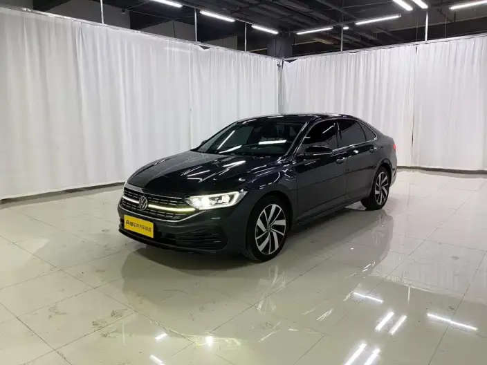 Volkswagen Sagitar 2023 Model 300TSI DSG Superior Edition