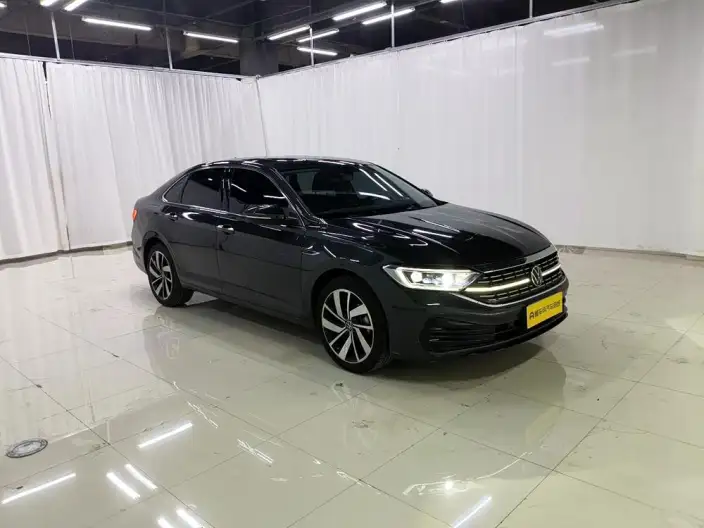Volkswagen Sagitar 2023 Model 300TSI DSG Superior Edition