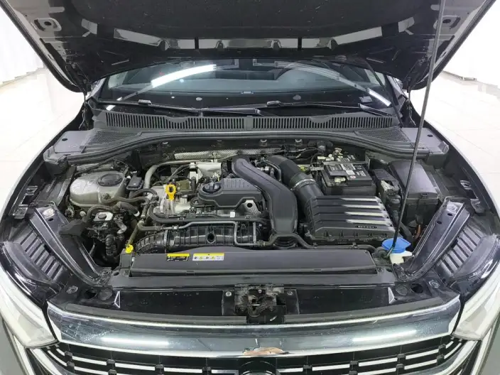 Volkswagen Sagitar 2023 Model 300TSI DSG Superior Edition – фото 10