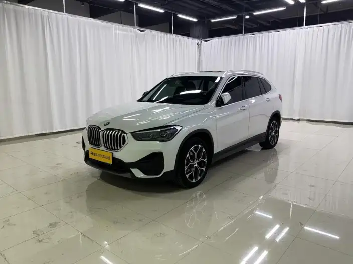 BMW X1 2022 Model sDrive25Li Leading Model – фото 1