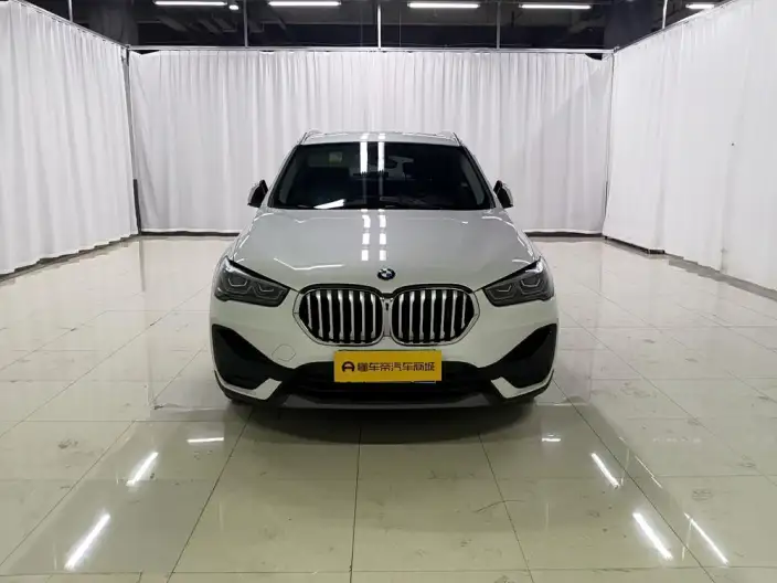 BMW X1 2022 Model sDrive25Li Leading Model – фото 2