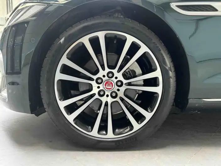 Jaguar XFL 2025 Model 2.0T P250 2WD Exclusive Deluxe Edition – фото 10