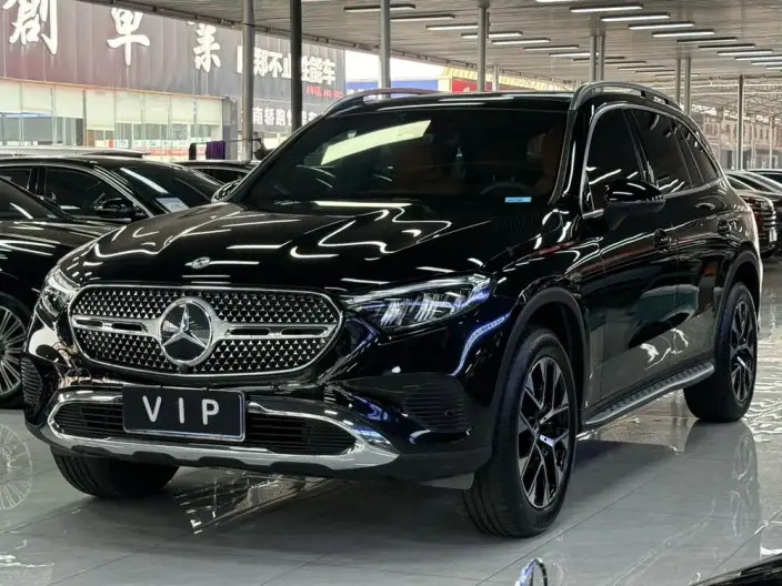 Mercedes-Benz GLC 2023 Model GLC 260 L 4MATIC Dynamic Model 5 seat – фото 1