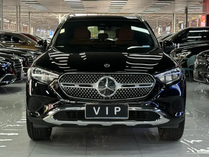 Mercedes-Benz GLC 2023 Model GLC 260 L 4MATIC Dynamic Model 5 seat – фото 2