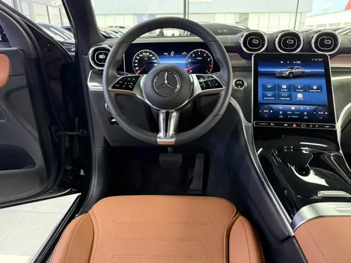 Mercedes-Benz GLC 2023 Model GLC 260 L 4MATIC Dynamic Model 5 seat – фото 9