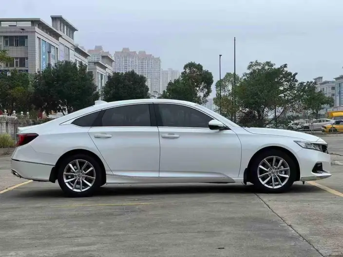 Honda Accord 2022 Model 260TURBO Deluxe Edition – фото 8