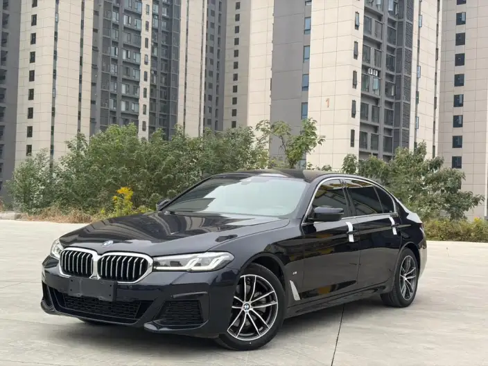 BMW 5 Series 2022 Model Facelift II 525Li M Sports Set – фото 1