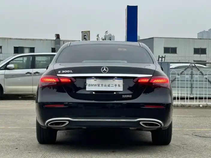 Mercedes-Benz E-Class 2023 Model E 300 L Luxury Model sedan – фото 5