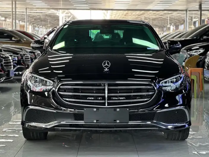 Mercedes-Benz E-Class 2023 Model E 300 L Luxury Model sedan – фото 2