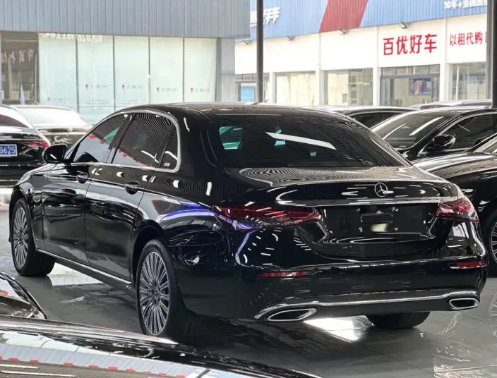 Mercedes-Benz E-Class 2023 Model E 300 L Luxury Model sedan – фото 4