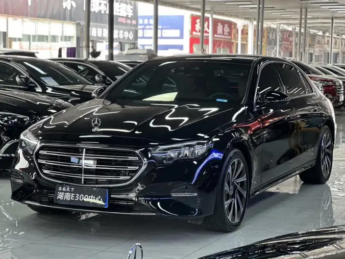 Mercedes-Benz E-Class 2024 Model E 300 L Luxury Model sedan – фото 1