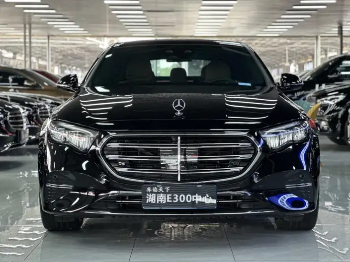 Mercedes-Benz E-Class 2024 Model E 300 L Luxury Model sedan – фото 2