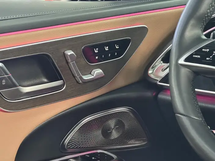 Mercedes-Benz E-Class 2024 Model E 300 L Luxury Model sedan – фото 8